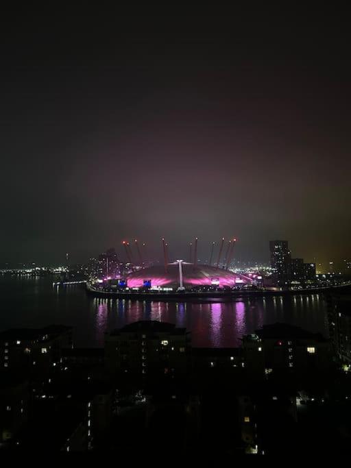 London Skylineviews 2 Bed 2 Bath Flat Near Canary Wharf, O2 & Excel Ngoại thất bức ảnh
