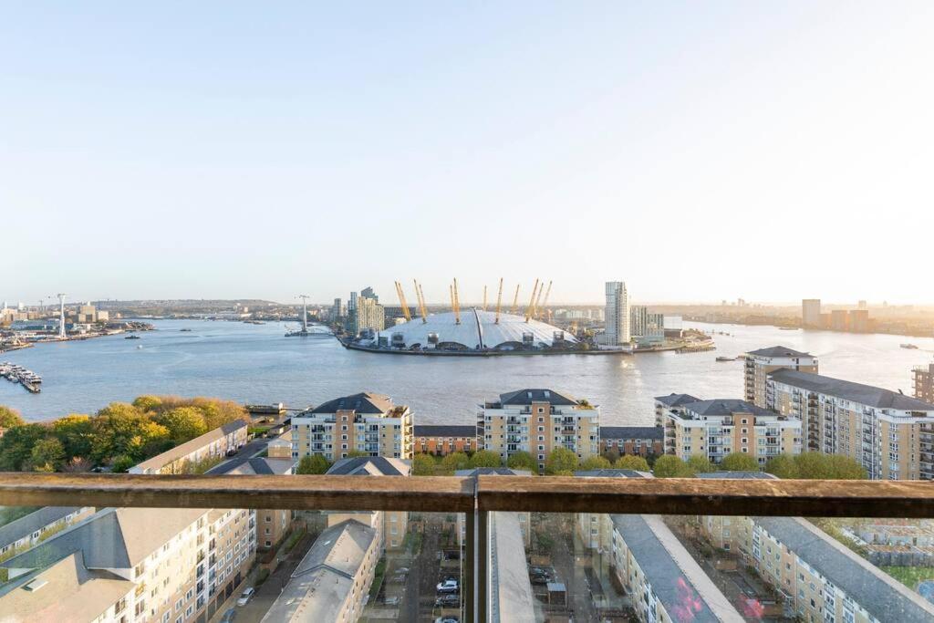 London Skylineviews 2 Bed 2 Bath Flat Near Canary Wharf, O2 & Excel Ngoại thất bức ảnh