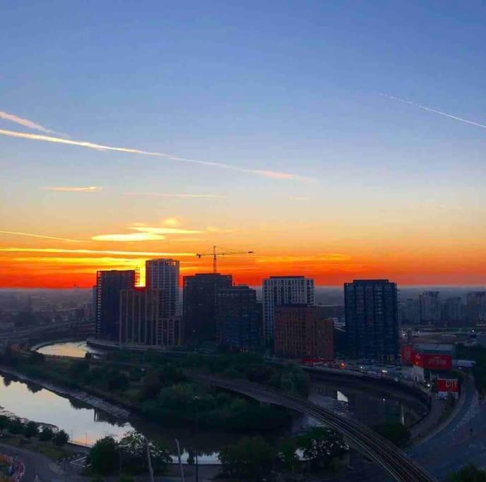 London Skylineviews 2 Bed 2 Bath Flat Near Canary Wharf, O2 & Excel Ngoại thất bức ảnh