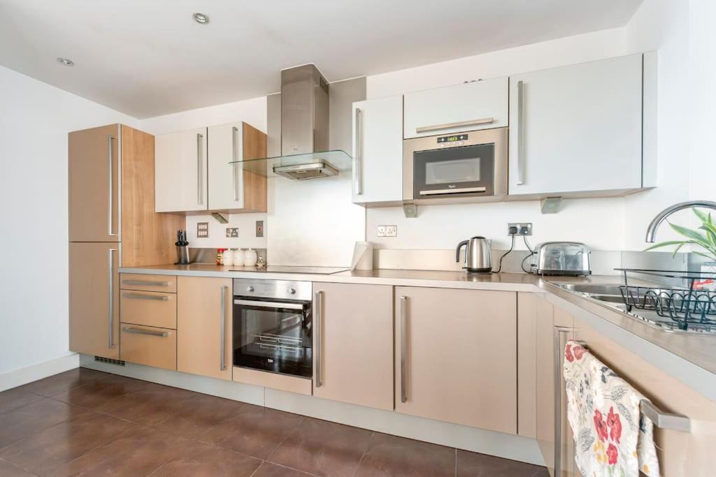 London Skylineviews 2 Bed 2 Bath Flat Near Canary Wharf, O2 & Excel Ngoại thất bức ảnh