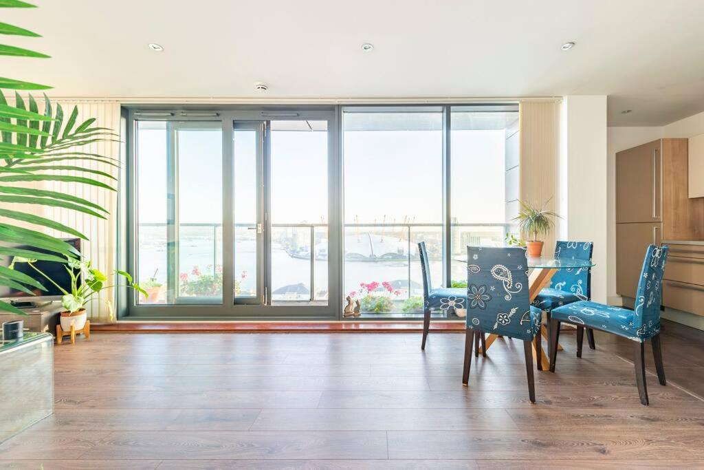 London Skylineviews 2 Bed 2 Bath Flat Near Canary Wharf, O2 & Excel Ngoại thất bức ảnh